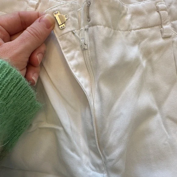 Liz Claiborne White Trousers - Picture 4 of 5